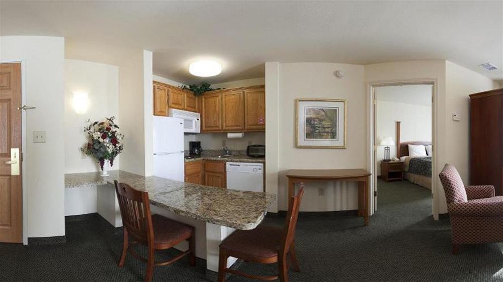 Staybridge Suites - Brownsville By Ihg Экстерьер фото